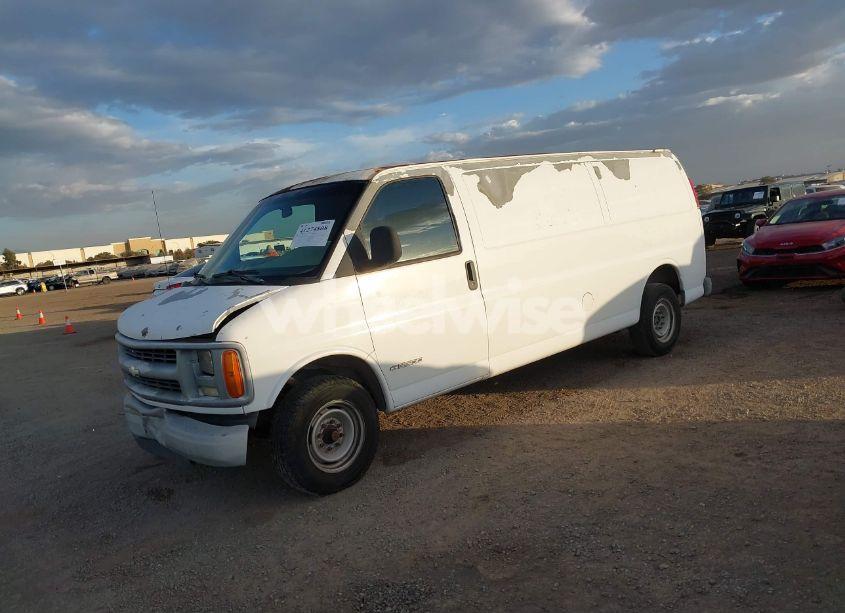 Photo 2 of 2001 Chevrolet Express (VIN 1GCGG29R611244125)