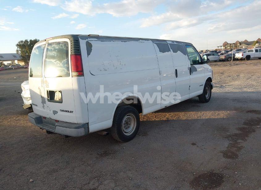 Photo 4 of 2001 Chevrolet Express (VIN 1GCGG29R611244125)