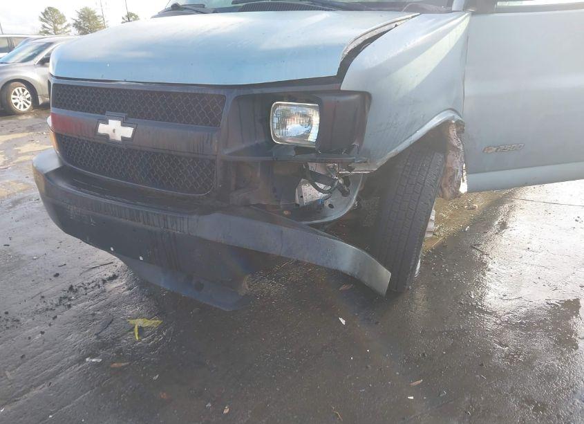 Photo 6 of 2006 Chevrolet Express WORK VAN (VIN 1GCGG29U461168741)