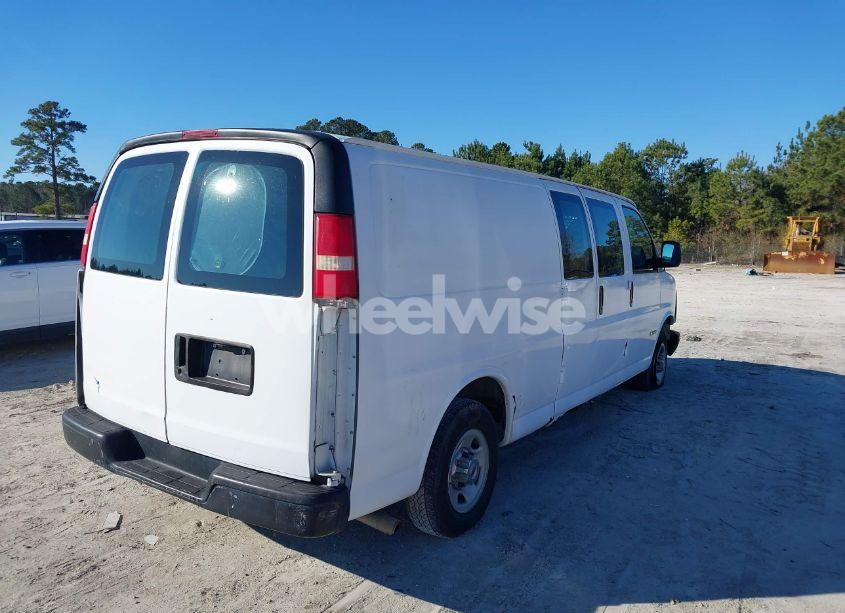 Photo 13 of 2003 Chevrolet Express (VIN 1GCGG29V631127290)