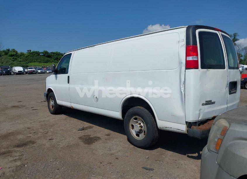 Photo 3 of 2007 Chevrolet Express WORK VAN (VIN 1GCGG29V871189408)