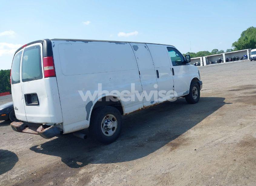 Photo 4 of 2007 Chevrolet Express WORK VAN (VIN 1GCGG29V871189408)