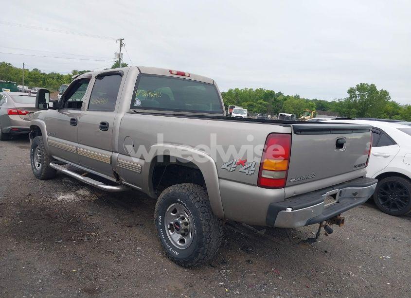 Photo 3 of 2001 Chevrolet Silverado 1500HD LS (VIN 1GCGK13U01F145194)