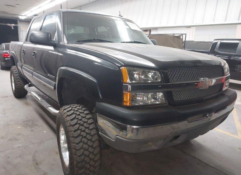 2003 Chevrolet Silverado 1500HD LT (VIN 1GCGK13U03F141200) main photo