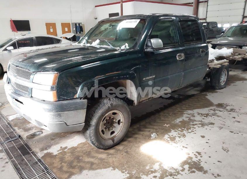 Photo 2 of 2003 Chevrolet Silverado 1500HD LS (VIN 1GCGK13U03F160300)