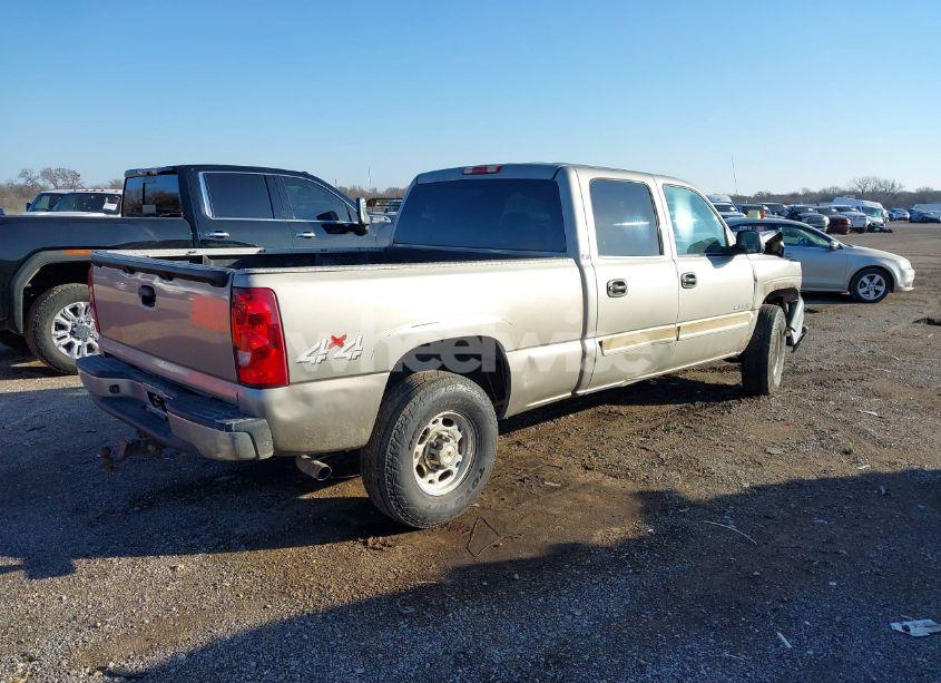 Photo 4 of 2003 Chevrolet Silverado 1500HD LT (VIN 1GCGK13U03F161429)
