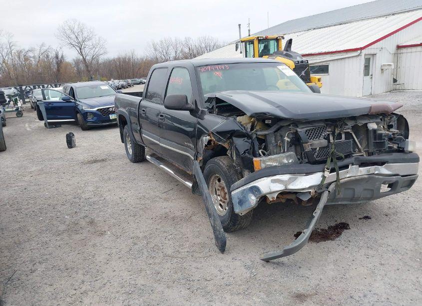 2003 Chevrolet Silverado 1500HD LS (VIN 1GCGK13U03F248909) main photo