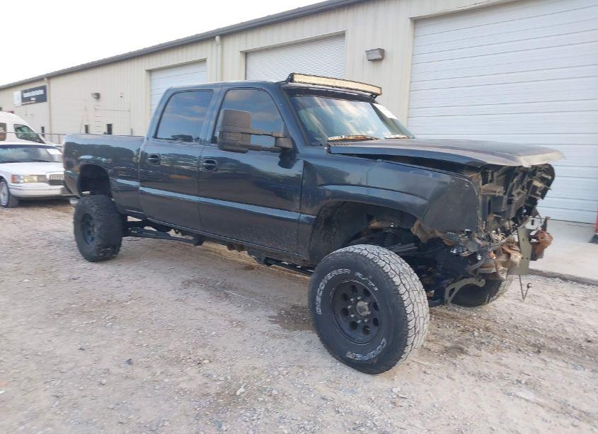 2003 Chevrolet Silverado 1500HD LT (VIN 1GCGK13U13F203820) main photo
