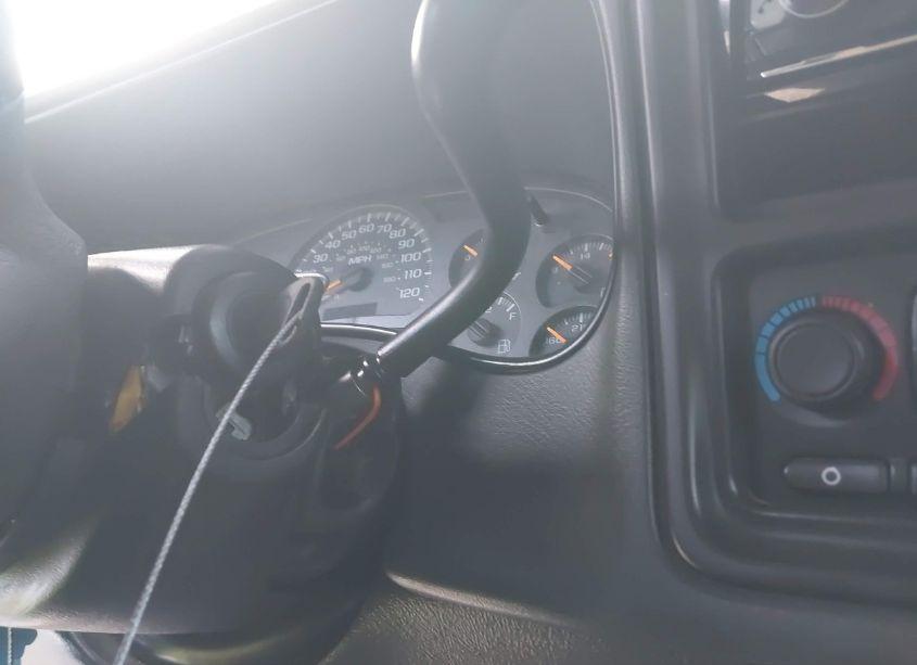 Photo 11 of 2003 Chevrolet Silverado 1500HD LT (VIN 1GCGK13U13F203820)