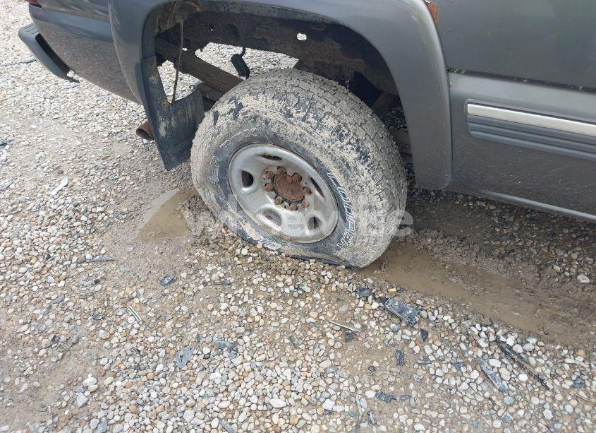 Photo 13 of 2002 Chevrolet Silverado 1500HD LS (VIN 1GCGK13U22F125563)