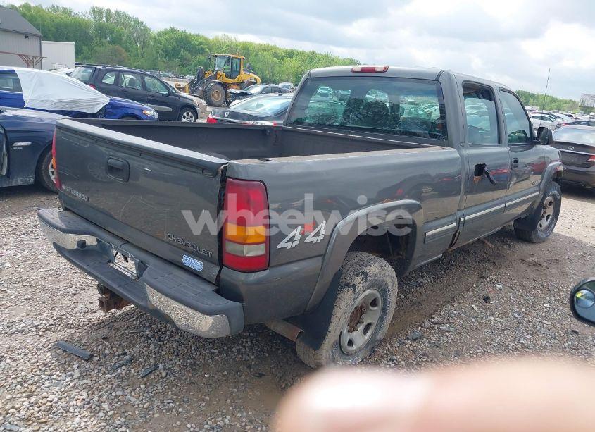 Photo 4 of 2002 Chevrolet Silverado 1500HD LS (VIN 1GCGK13U22F125563)