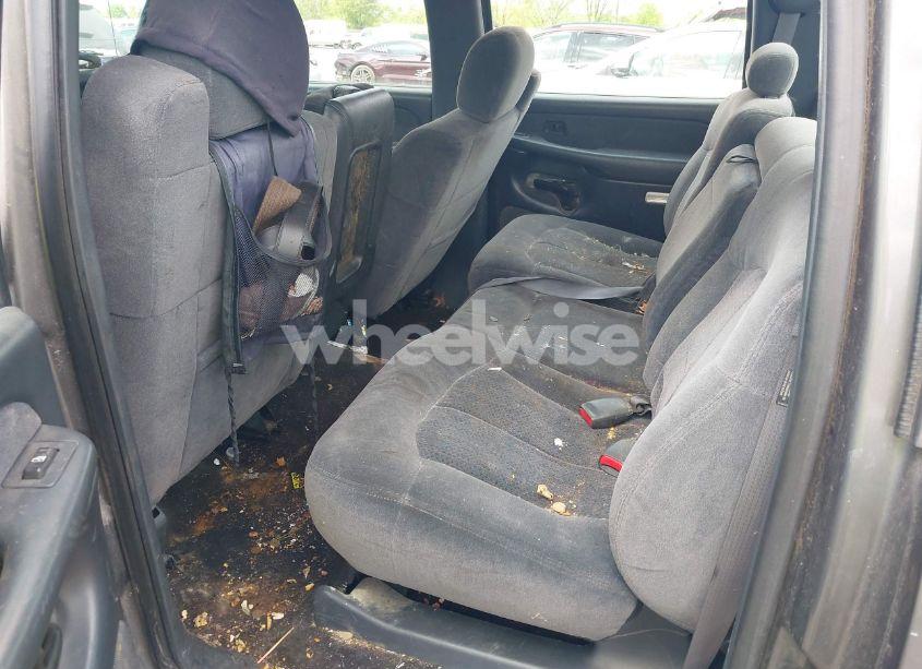 Photo 8 of 2002 Chevrolet Silverado 1500HD LS (VIN 1GCGK13U22F125563)