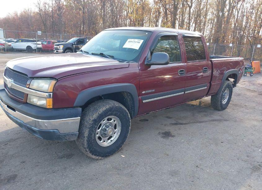 Photo 2 of 2003 Chevrolet Silverado 1500HD LS (VIN 1GCGK13U23F135544)
