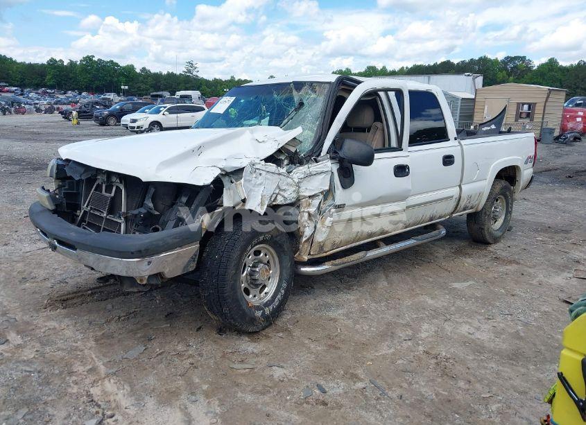 Photo 2 of 2003 Chevrolet Silverado 1500HD LS (VIN 1GCGK13U23F157723)