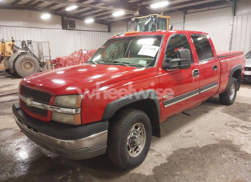 Photo 2 of 2003 Chevrolet Silverado 1500HD LT (VIN 1GCGK13U23F173548)