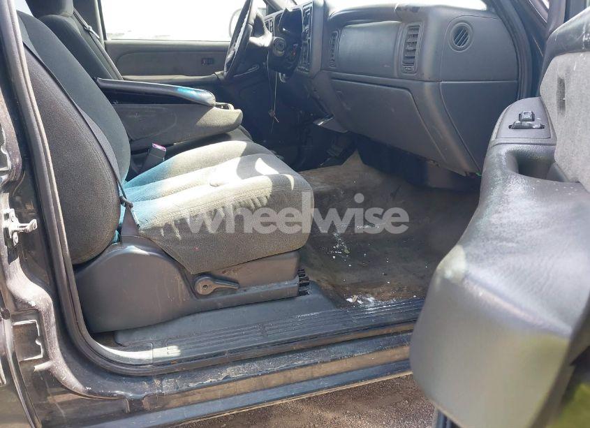 Photo 5 of 2003 Chevrolet Silverado 1500HD LS (VIN 1GCGK13U23F209383)