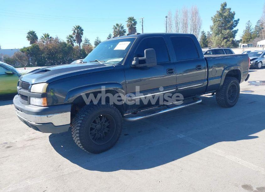 Photo 2 of 2003 Chevrolet Silverado 1500HD LS (VIN 1GCGK13U33F197258)