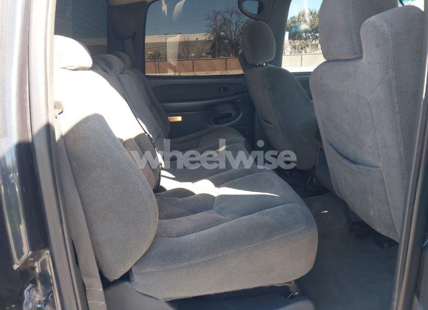 Photo 8 of 2003 Chevrolet Silverado 1500HD LS (VIN 1GCGK13U33F197258)