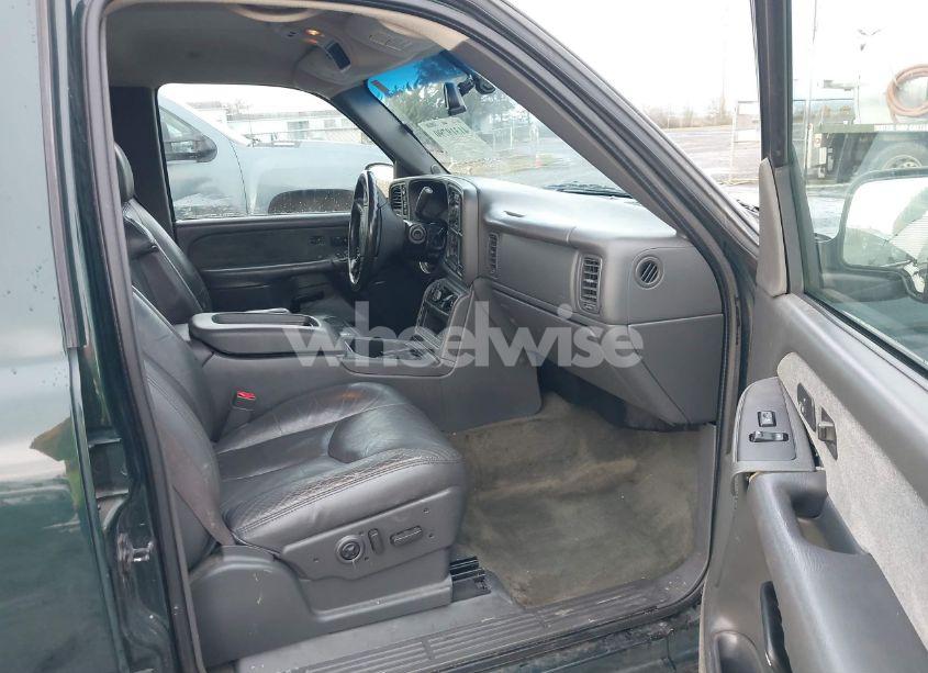 Photo 5 of 2003 Chevrolet Silverado 1500HD (VIN 1GCGK13U33F209456)