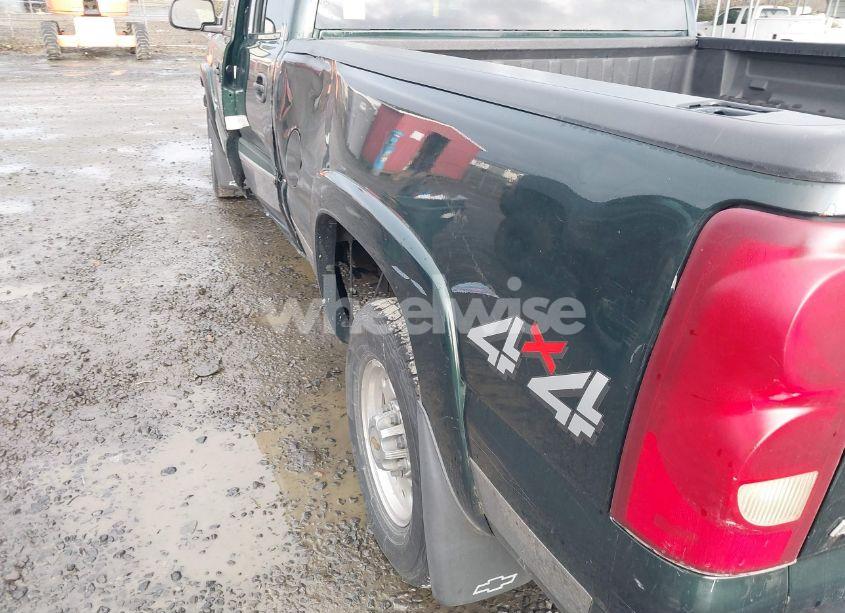 Photo 6 of 2003 Chevrolet Silverado 1500HD (VIN 1GCGK13U33F209456)