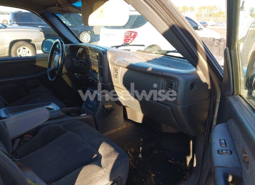 Photo 5 of 2001 Chevrolet Silverado 1500HD (VIN 1GCGK13U41F178246)