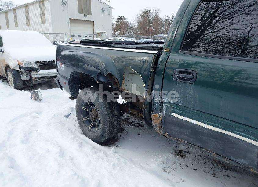 Photo 6 of 2003 Chevrolet Silverado 1500HD LT (VIN 1GCGK13U43F106451)