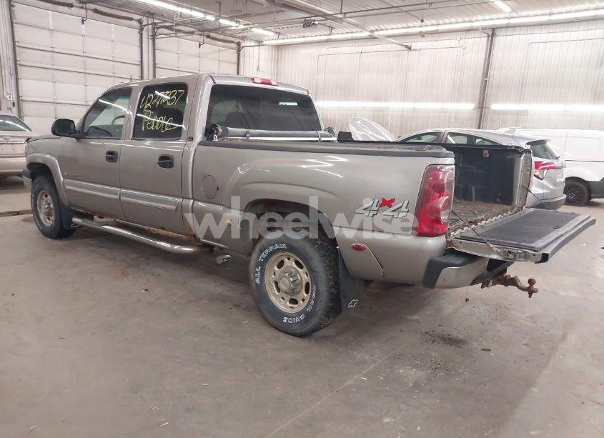 Photo 3 of 2003 Chevrolet Silverado 1500HD LT (VIN 1GCGK13U43F215122)