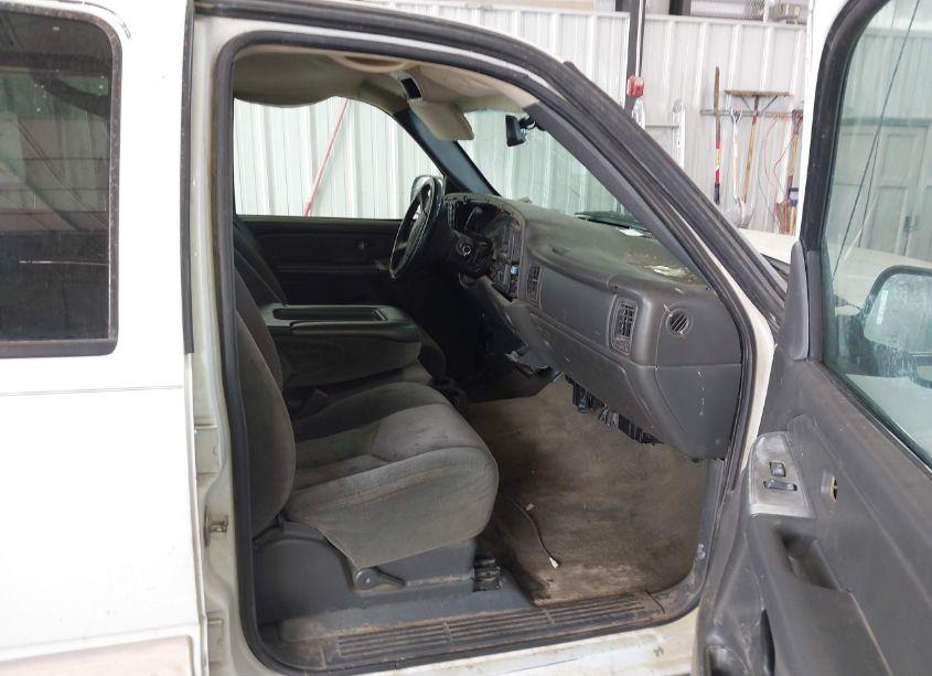 Photo 5 of 2005 Chevrolet Silverado 1500HD LS (VIN 1GCGK13U45F861425)