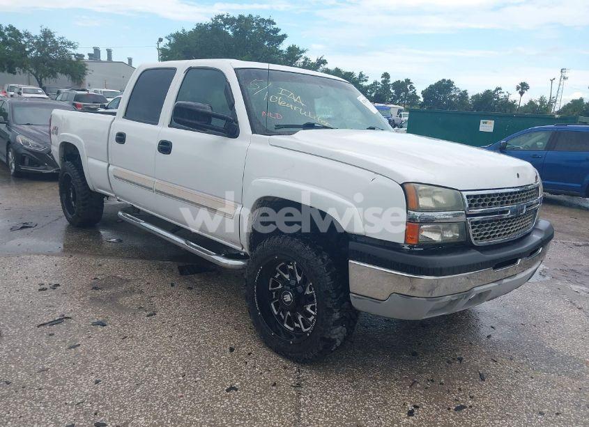 2006 Chevrolet Silverado 1500HD LT1 (VIN 1GCGK13U46F135775) main photo