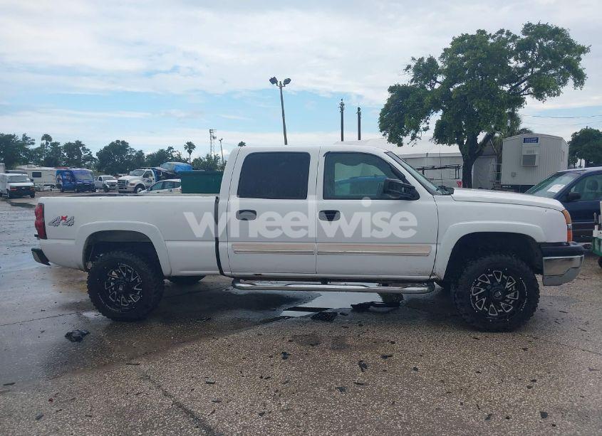 Photo 13 of 2006 Chevrolet Silverado 1500HD LT1 (VIN 1GCGK13U46F135775)