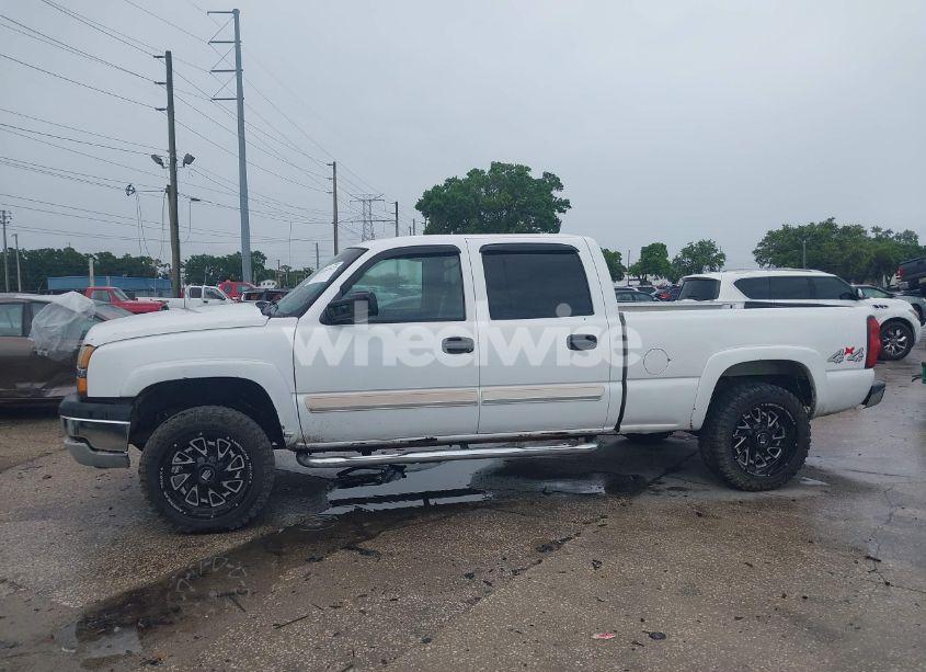 Photo 14 of 2006 Chevrolet Silverado 1500HD LT1 (VIN 1GCGK13U46F135775)