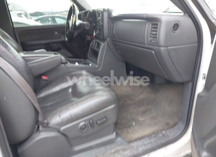 Photo 5 of 2003 Chevrolet Silverado 1500HD LT (VIN 1GCGK13U53F174242)