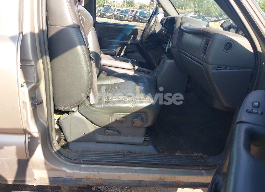 Photo 5 of 2002 Chevrolet Silverado 1500HD LS (VIN 1GCGK13U62F241428)