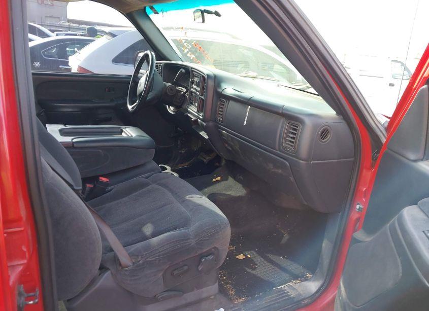 Photo 5 of 2002 Chevrolet Silverado 1500HD LS (VIN 1GCGK13U72F226873)