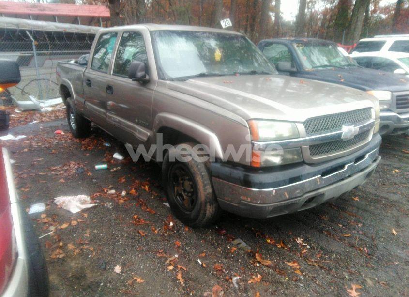 2003 Chevrolet Silverado 1500HD LS (VIN 1GCGK13U83F243523) main photo