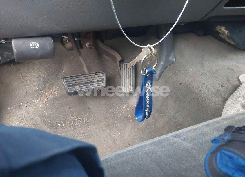 Photo 11 of 2003 Chevrolet Silverado 1500HD LS (VIN 1GCGK13U83F243523)