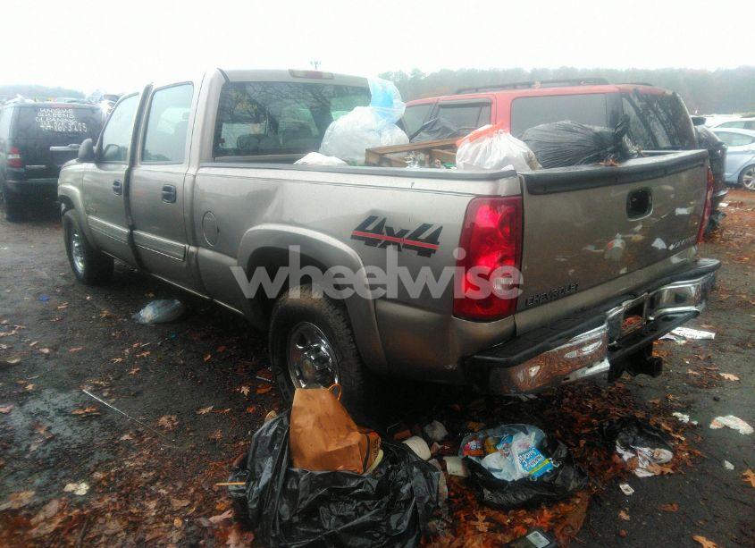 Photo 3 of 2003 Chevrolet Silverado 1500HD LS (VIN 1GCGK13U83F243523)