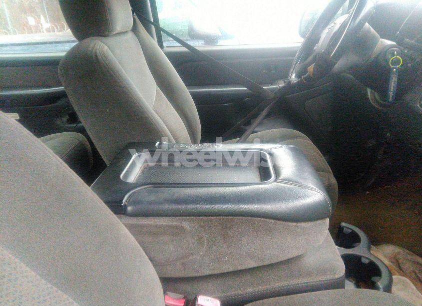 Photo 5 of 2003 Chevrolet Silverado 1500HD LS (VIN 1GCGK13U83F243523)