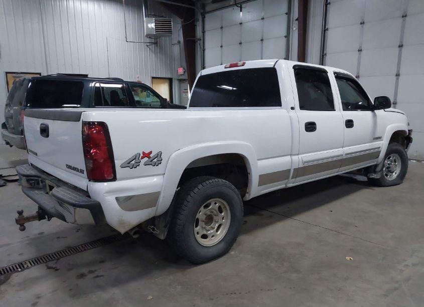 Photo 4 of 2005 Chevrolet Silverado 1500HD LS (VIN 1GCGK13U95F943120)