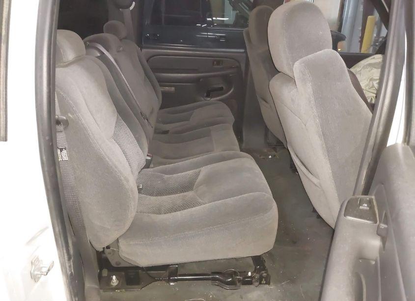 Photo 8 of 2005 Chevrolet Silverado 1500HD LS (VIN 1GCGK13U95F943120)