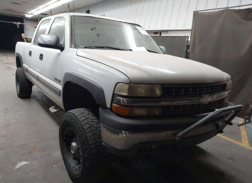 2002 Chevrolet Silverado 1500HD LS (VIN 1GCGK13UX2F116917) main photo