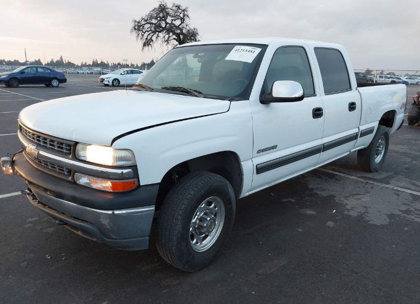 Photo 2 of 2002 Chevrolet Silverado 1500HD LS (VIN 1GCGK13UX2F210098)
