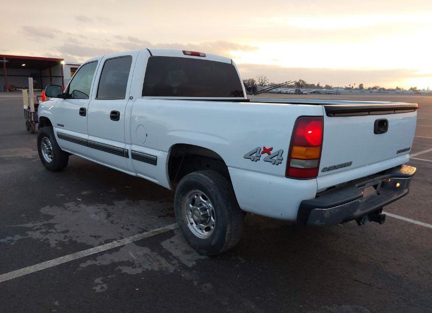 Photo 3 of 2002 Chevrolet Silverado 1500HD LS (VIN 1GCGK13UX2F210098)