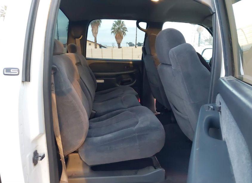 Photo 8 of 2002 Chevrolet Silverado 1500HD LS (VIN 1GCGK13UX2F210098)