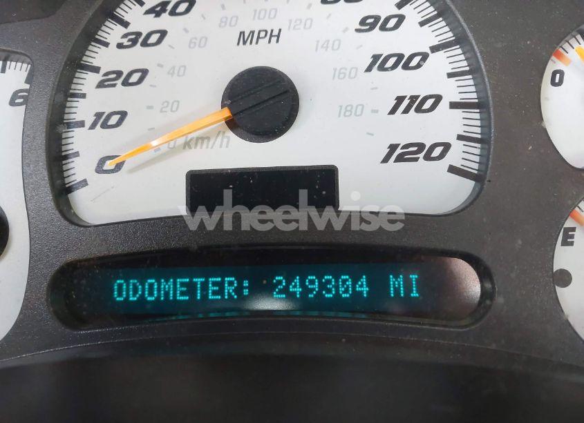 Photo 7 of 2003 Chevrolet Silverado 1500HD LT (VIN 1GCGK13UX3F141463)