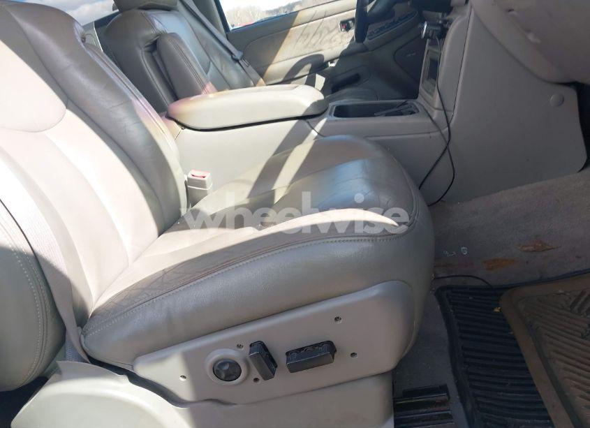 Photo 5 of 2003 Chevrolet Silverado 1500HD LT (VIN 1GCGK13UX3F214119)