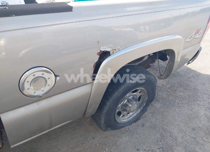 Photo 6 of 2003 Chevrolet Silverado 1500HD LT (VIN 1GCGK13UX3F214119)