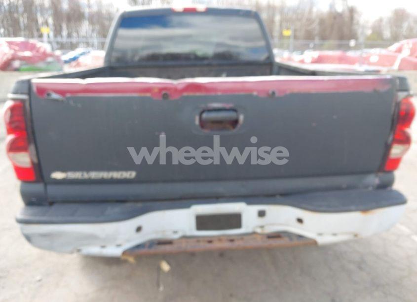 Photo 18 of 2004 Chevrolet Silverado 2500 LS (VIN 1GCGK23U44F114878)