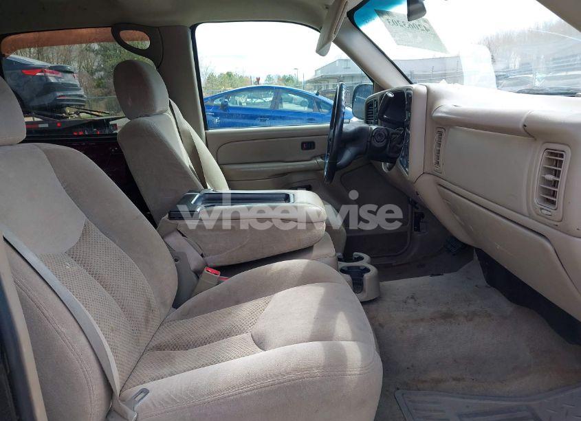 Photo 5 of 2004 Chevrolet Silverado 2500 LS (VIN 1GCGK23U44F114878)