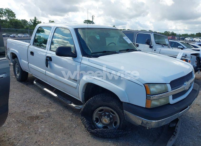 2004 Chevrolet Silverado 2500 LS (VIN 1GCGK23U94F217116) main photo